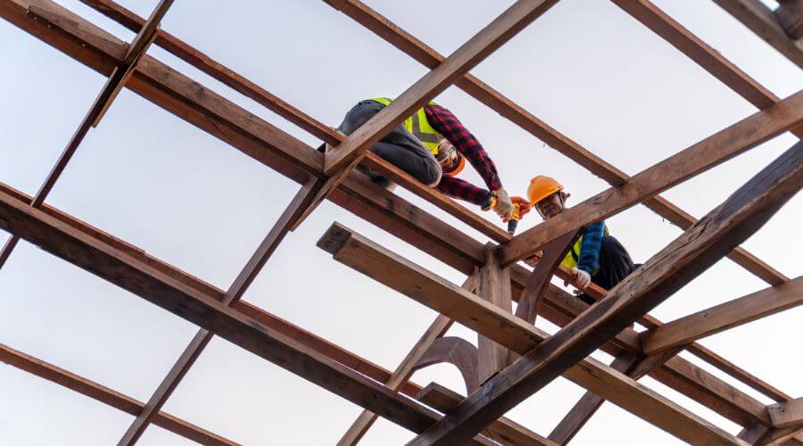 Professional gutter cleaning services in Bayard, IA